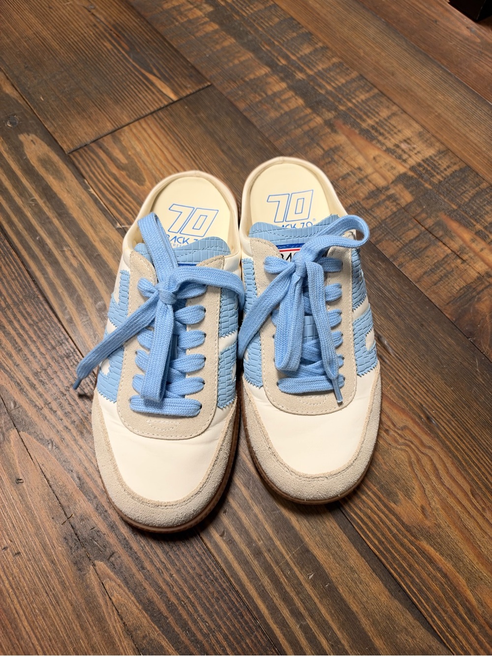 Women's Slip-On Lace Sneakers in Light Blue and Cream